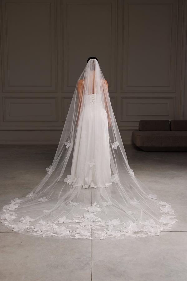One layered lace veil with 3D flowers L3DV61/V-2525