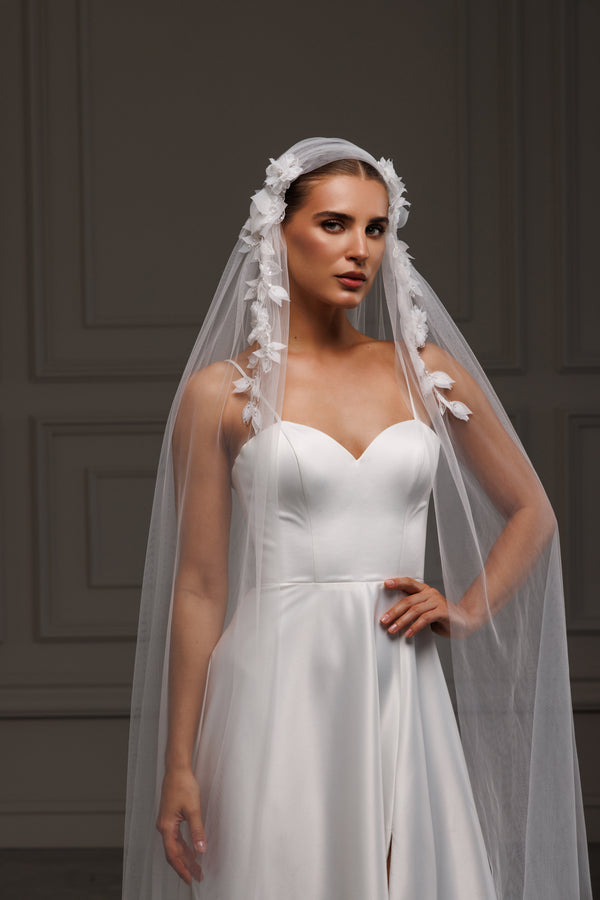 Juliet cape veil with 3D elements, JCV3D62/V-2526