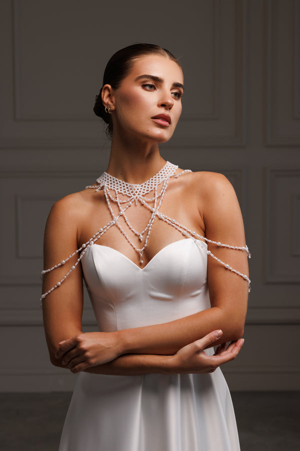 Luxurious pearl and crystal shoulder necklace A-008