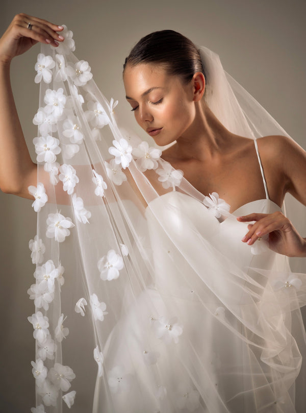 3D Flowers Wedding Veil with Pearls, 3DFV